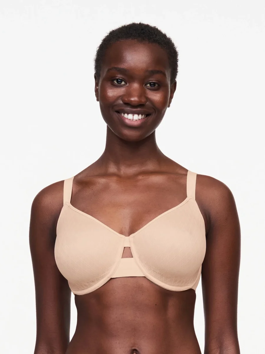 Chantelle - Soutien-gorge moulé très couvrant Lignes Douces Beige Doré – Image 2