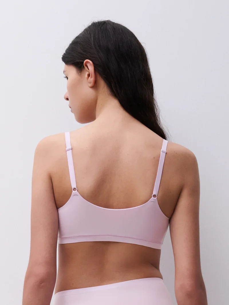 Chantelle - Soutien-gorge rembourré Softstretch Lilas – Image 4