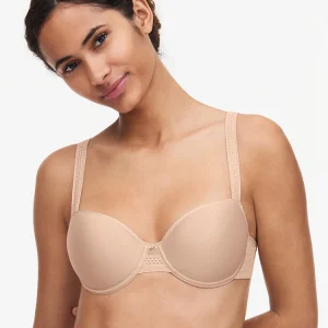 Chantelle - Soutien-gorge chic essentiel demi-bonnet à mémoire de forme Beige doré