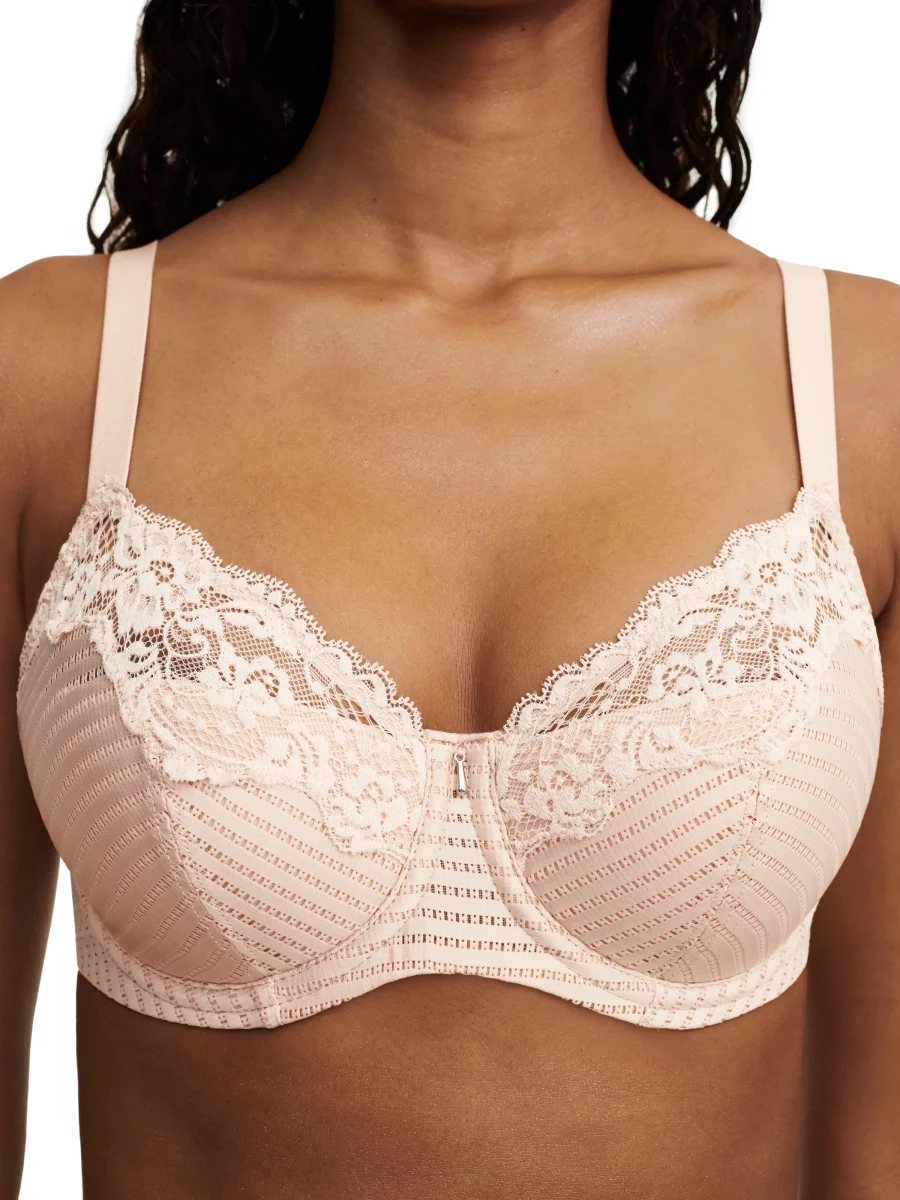 Chantelle Easyfeel - Soutien-gorge en mousse couvrant à armatures Marilyn Beige Doré – Image 4
