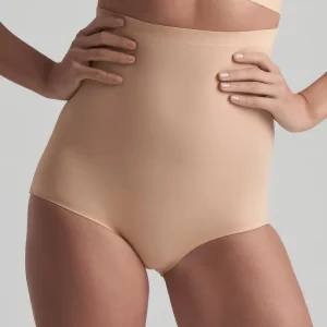 ByeBra - Culotte gainante invisible à maintien léger et taille haute beige