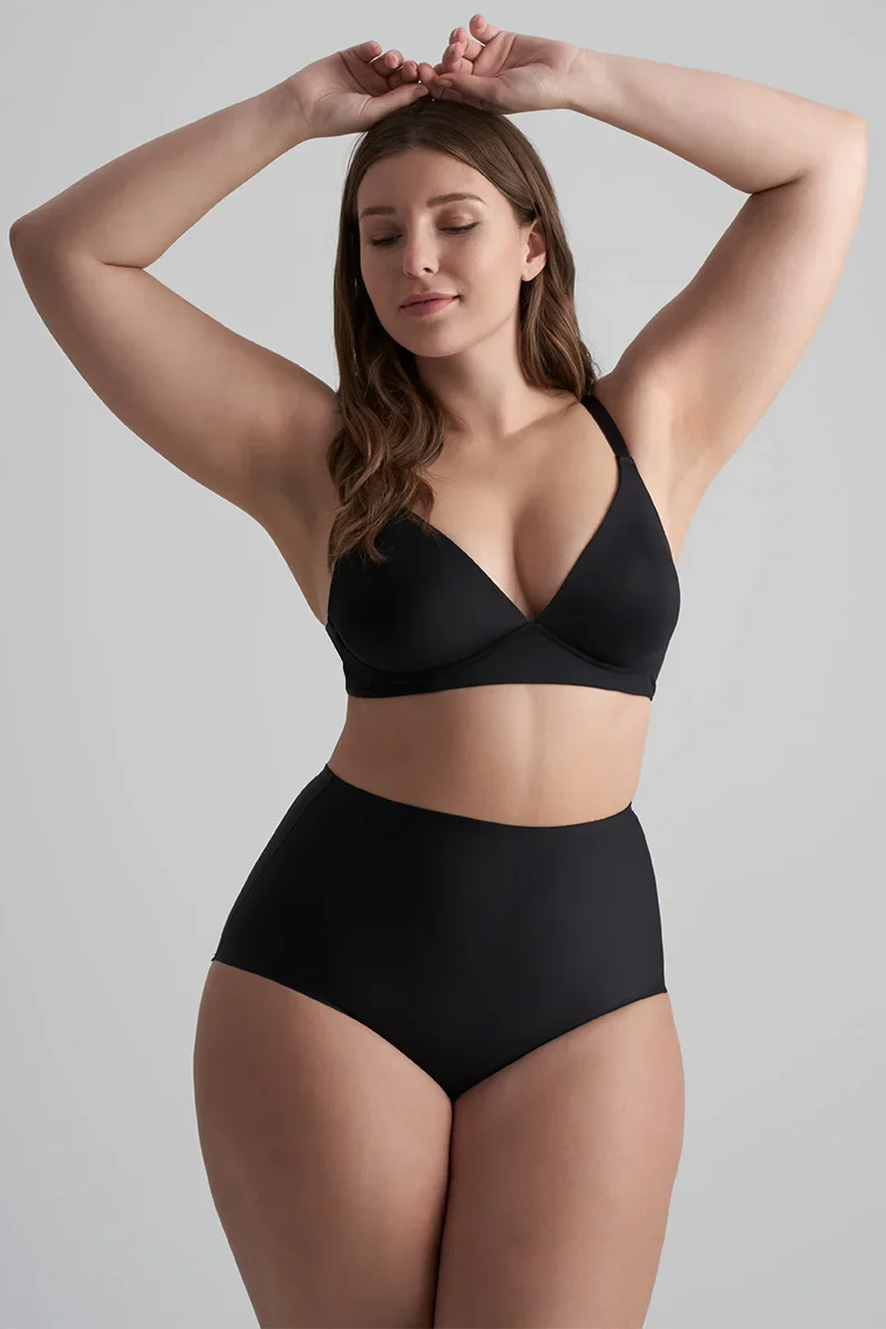 ByeBra - Culotte gainante invisible à maintien léger et taille mi-haute noire – Image 3