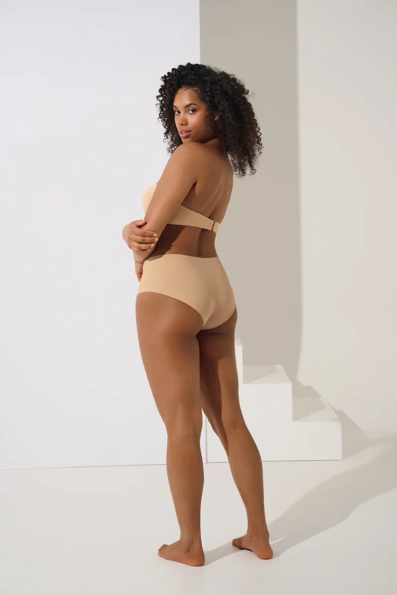 Lisca - Soutien-gorge sans bretelles à armatures Bella Skin – Image 4