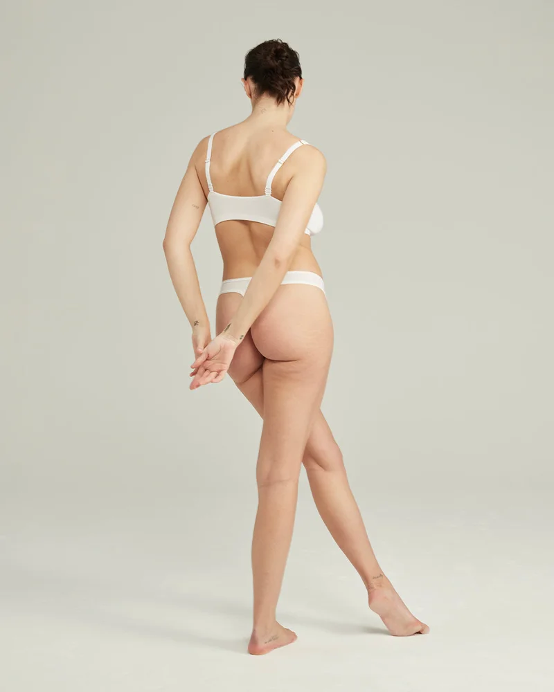 Nudea - Lot de 3 brassières extensibles à col rond, rose/blanc/sauge – Image 8