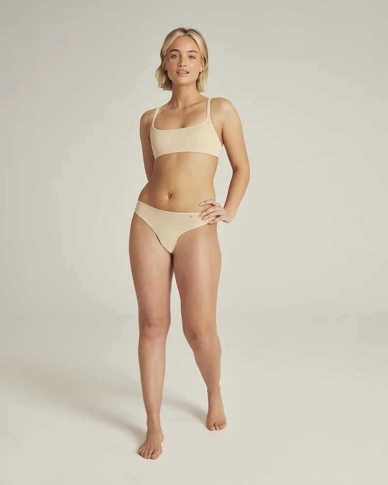 Nudea - String stretch teinté couleur chair – Image 3