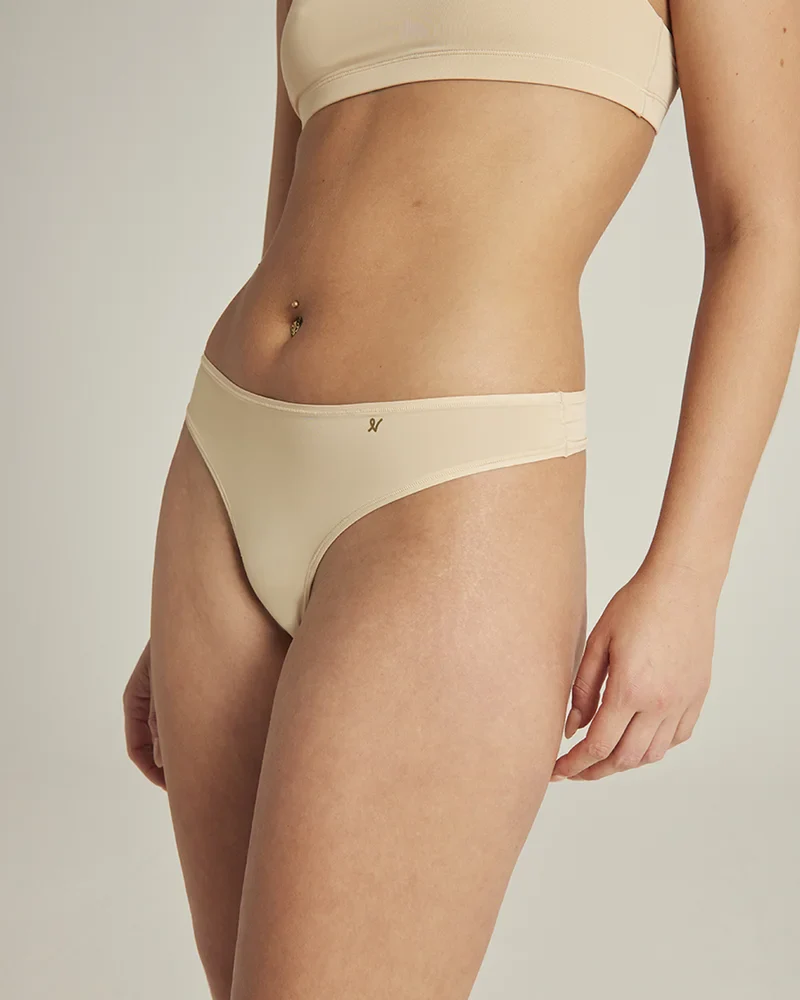 Nudea - String stretch teinté couleur chair – Image 2