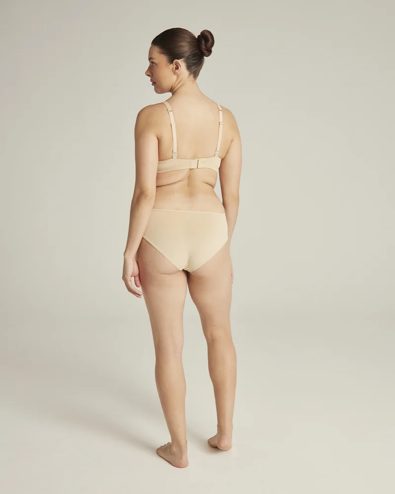 Nudea - Culotte de bikini stretch taille mi-haute couleur chair claire – Image 4