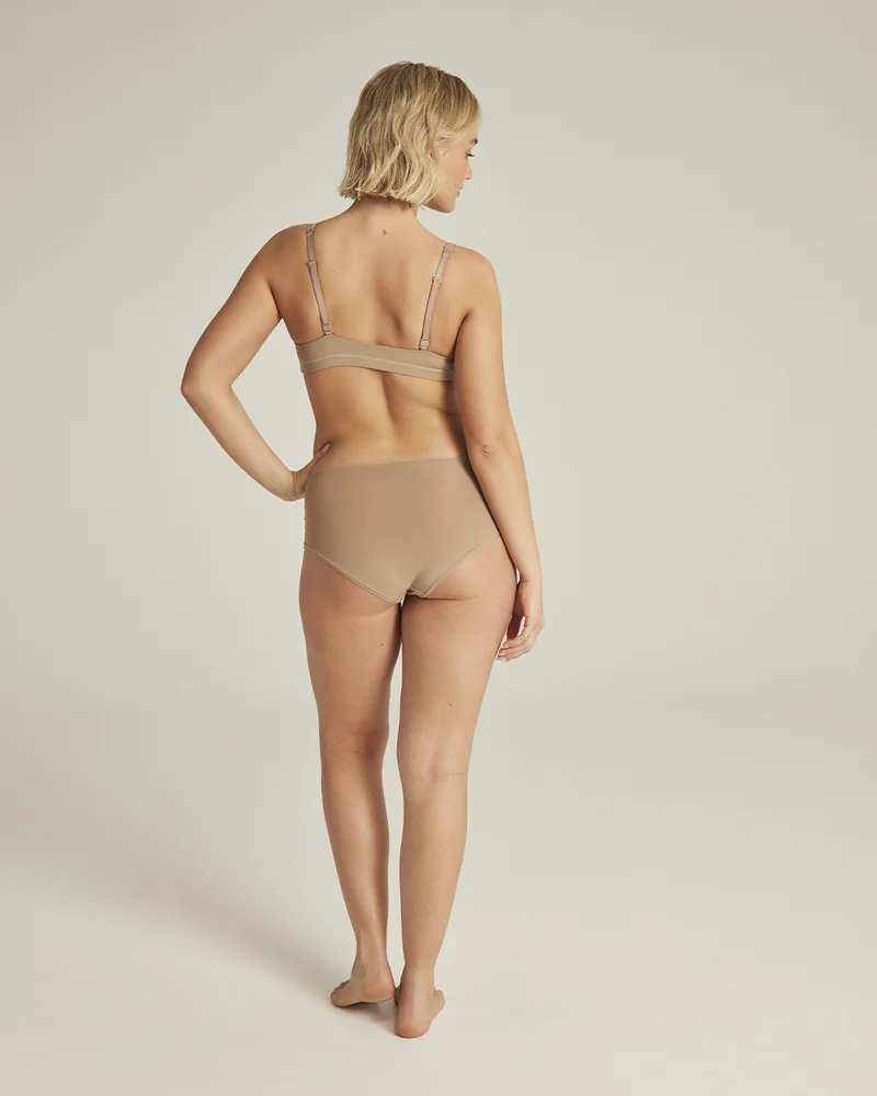 Nudea - Culotte taille haute extensible couleur chair – Image 5