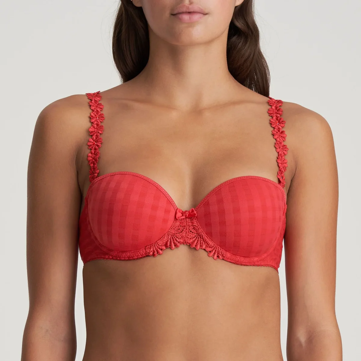 Marie Jo - Soutien-gorge rembourré Avero sans bretelles Scarlet – Image 3