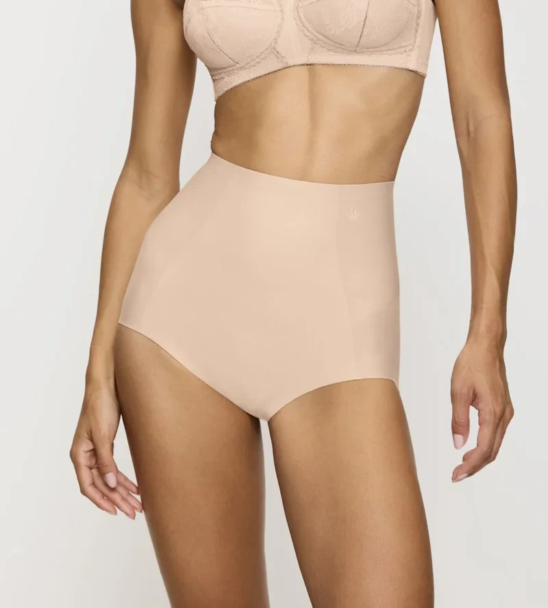 Triumph - Culotte taille haute gainante Medium Shape Series Beige nude