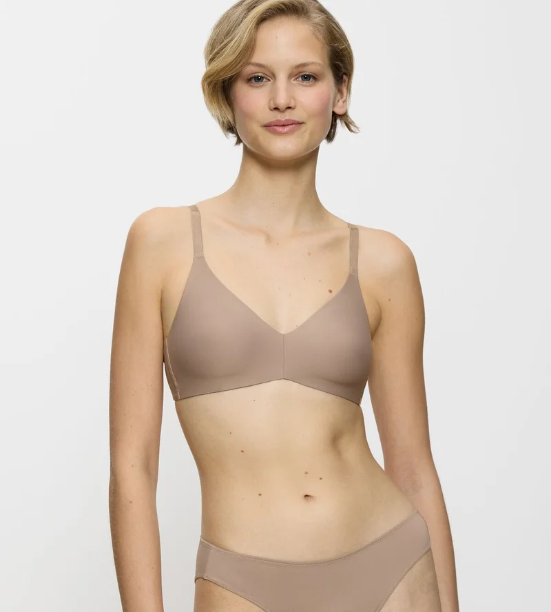 Triumph - Soutien-gorge moulé Pure Micro sans rembourrage, couleur Café Latte – Image 2