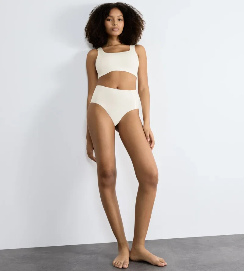 Sloggi - Culotte taille haute Zero Feel en soie blanche – Image 3