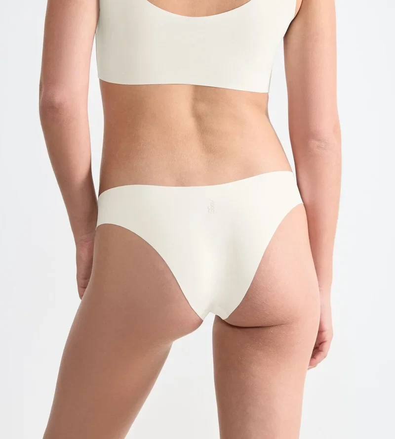 Sloggi - Débardeur spaghetti effet seconde peau en soie blanche – Image 4