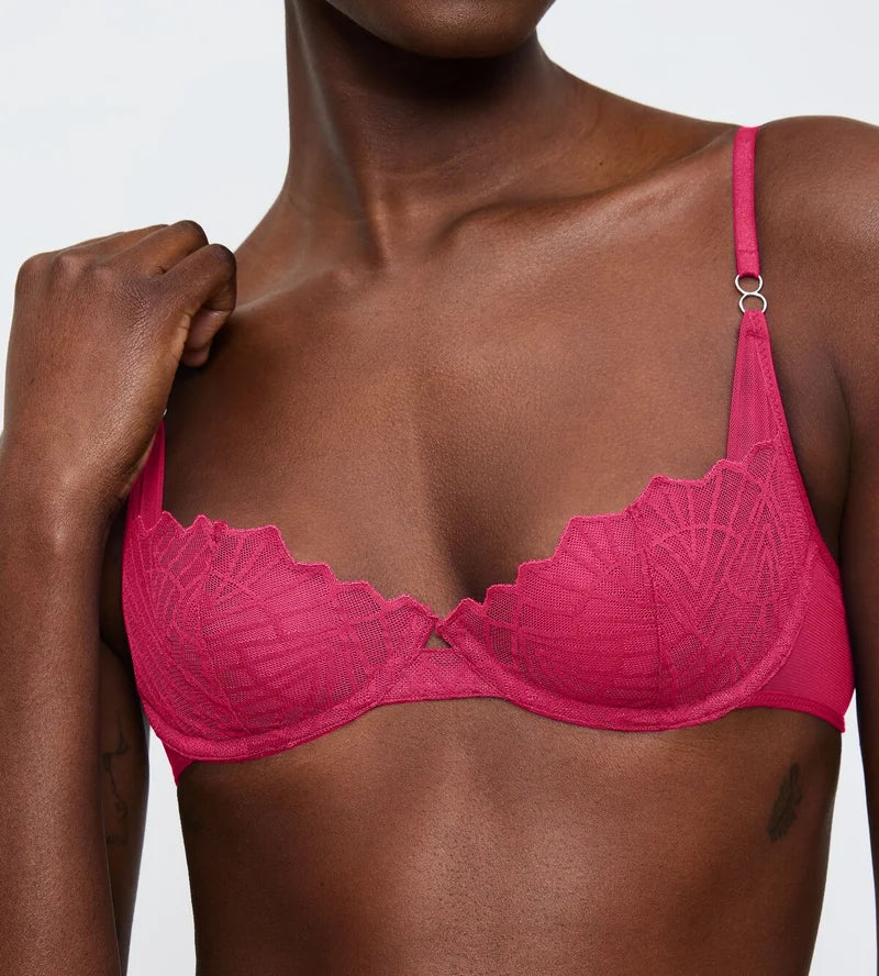 Triumph - Cette nuit à Vegas Soutien-gorge balconnet à armatures Rose flashy – Image 5