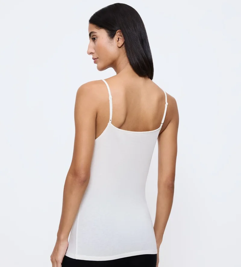 Triumph - Débardeur à fines bretelles Beauty Layers en laine écru blanc – Image 4